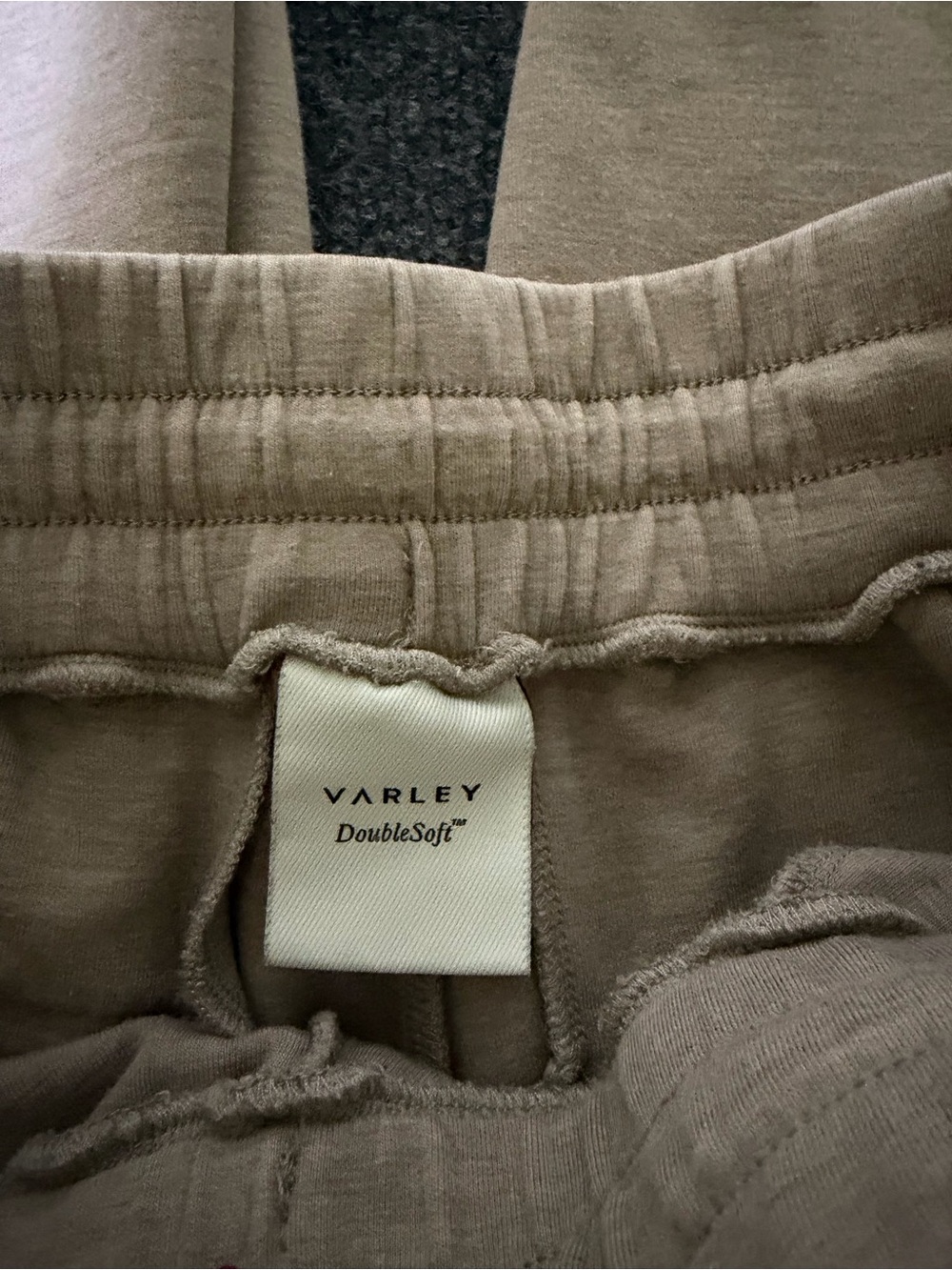 Varley DoubleSoft Joggers in Taupe